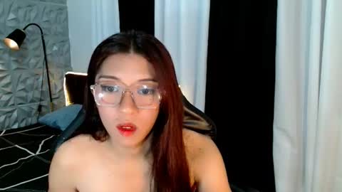 velvet_elise online show from July 20, 12:25 am