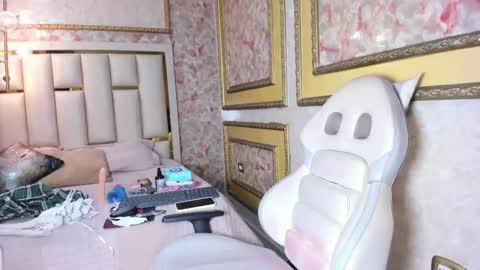 Veronica  online show from March 21, 3:06 pm