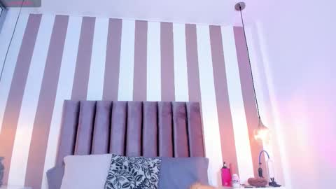 Ariana  online show from December 20, 10:27 pm