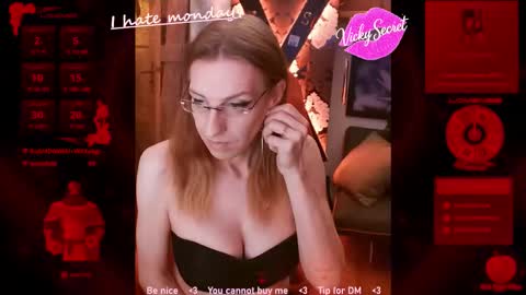 Victorya de ViL online show from November 24, 11:06 pm