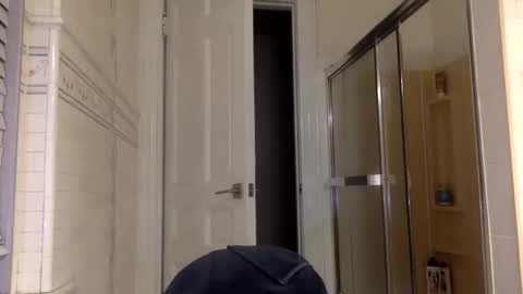 Vinny online show from February 2, 7:40 am