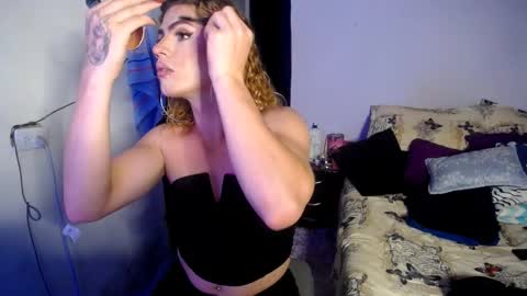 violet_hyuga online show from November 26, 3:09 am