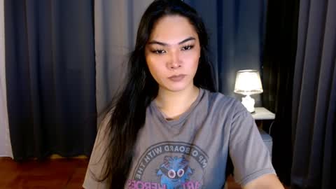 Snapshot of violetasha chatting on January 11, 12:29 pm violet online show from January 11, 12:29 pm