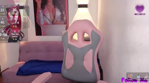 Snapshot of vittoria_lombardi07 chatting on October 17, 8:29 am VITTORIA online show from October 17, 8:29 am