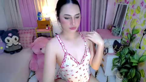 vixenluscious online show from June 27, 11:59 am