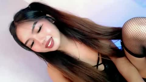 LE XI online show from December 5, 2:45 pm