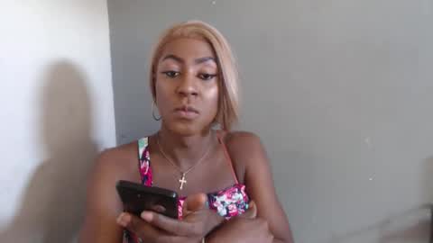 SHENIEL RODRIGUEZ online show from March 15, 9:29 pm