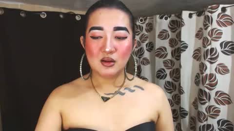 Snapshot of xasianempressx chatting on January 25, 6:32 pm Nira NOT INTO CHEAP GUYS online show from January 25, 6:32 pm