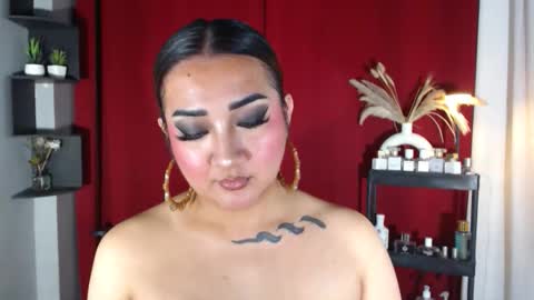 Snapshot of xasianempressx chatting on September 22, 11:43 pm Nira NOT INTO CHEAP GUYS online show from September 22, 11:43 pm