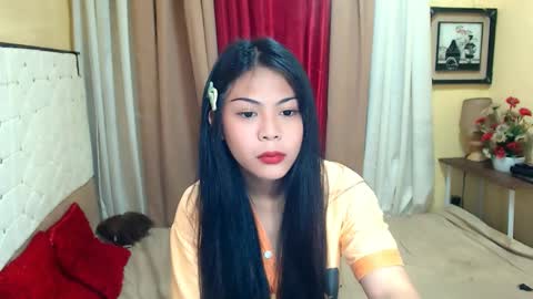 Snapshot of xhugebatecum_ chatting on February 8, 4:36 am Yin online show from February 8, 4:36 am
