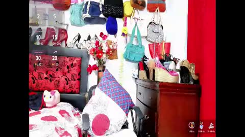 Snapshot of xiaraa26 chatting on September 10, 12:09 am xiaraa26 online show from September 10, 12:09 am
