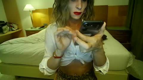 Snapshot of xlecram chatting on February 7, 5:18 pm Wendy online show from February 7, 5:18 pm