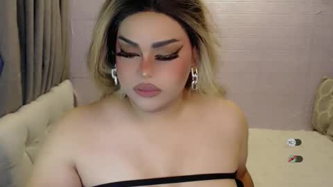 xsabbylicious69 online show from February 1, 1:59 am