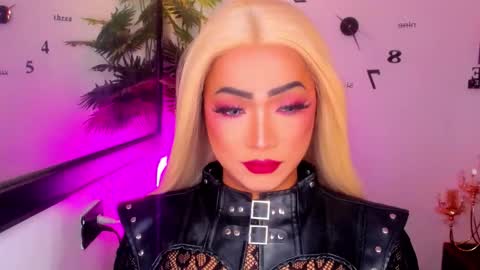 xxasian_goddessxx online show from March 24, 5:34 am