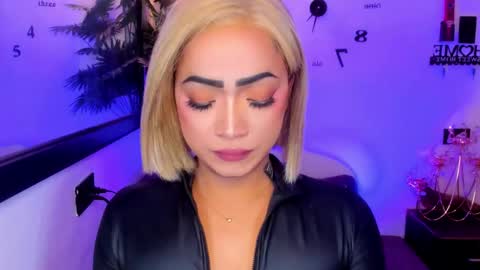 xxasian_goddessxx online show from March 27, 8:26 am