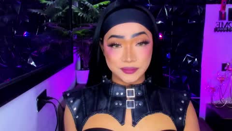 xxasian_goddessxx online show from April 5, 9:51 am