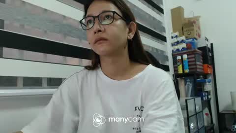 Snapshot of xxmonsterbigcockxx chatting on February 5, 1:04 am Kaycee online show from February 5, 1:04 am