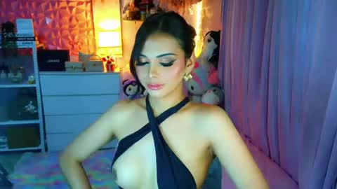 YANG AUDREY LONE online show from July 31, 1:38 am