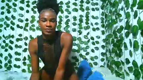 Snapshot of yarithza_ts2003 chatting on December 15, 6:59 pm YARITHZA online show from December 15, 6:59 pm