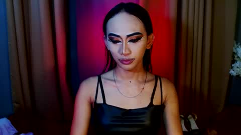 Snapshot of yasii19 chatting on January 19, 9:33 am miss yasii online show from January 19, 9:33 am