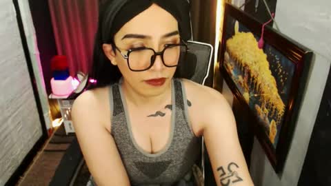 yassiered online show from June 29, 10:48 am