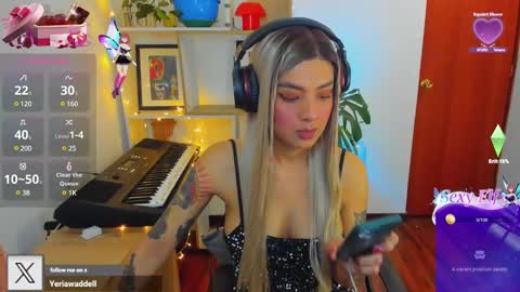 yeriawaddell  online show from December 26, 1:29 am