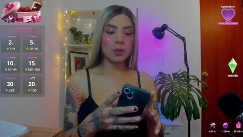 yeriawaddell  online show from January 21, 2:22 am