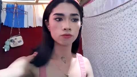 Sweet Yhanie online show from January 8, 6:20 am