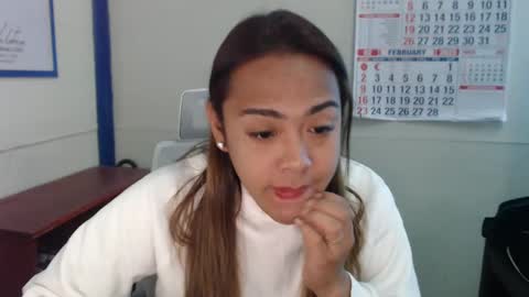 Snapshot of your_dreamgirlxxx69 chatting on February 4, 12:19 am your_dreamgirlxxx69 online show from February 4, 12:19 am