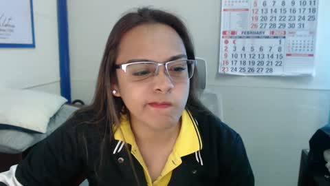 Snapshot of your_dreamgirlxxx69 chatting on February 5, 12:10 am your_dreamgirlxxx69 online show from February 5, 12:10 am