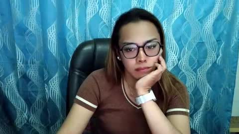 Snapshot of your_dreamgirlxxx69 chatting on September 12, 2:09 am your_dreamgirlxxx69 online show from September 12, 2:09 am