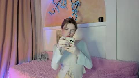 Alice online show from March 4, 7:18 pm