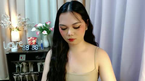 Hi its me Yna online show from November 5, 1:11 pm