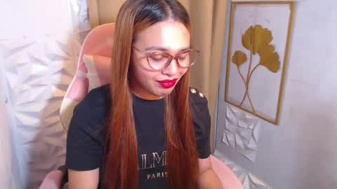 ANASTASIA STEELE online show from November 6, 7:30 am