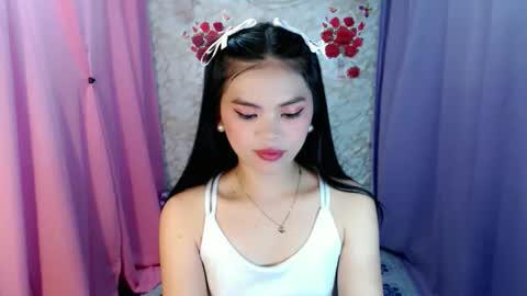 Snapshot of yourlovelytranspinay chatting on October 15, 12:54 am your lovely Dina online show from October 15, 12:54 am