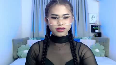 yourprettyblythe_ts online show from December 3, 3:11 am