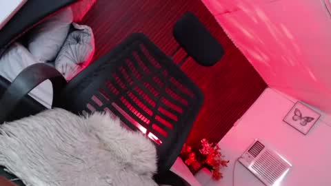 Snapshot of yoursluttywhore chatting on January 8, 5:59 am Snow Galvez online show from January 8, 5:59 am