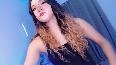 ysabella_love69 online show from October 27, 11:40 am