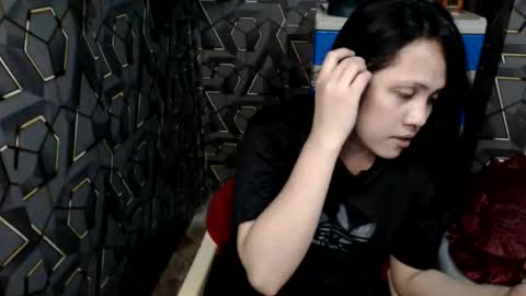 Snapshot of yumi_white chatting on October 5, 3:01 pm yumi online show from October 5, 3:01 pm