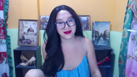 HOT CHLOE 3 online show from June 18, 3:51 am