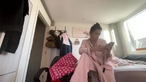 BbyTSSLut online show from December 14, 11:33 pm