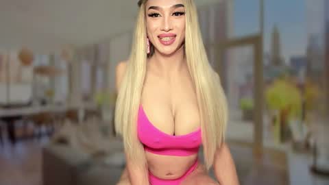 ZARINA online show from February 6, 10:00 pm