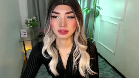 zelainalovetocum online show from February 4, 3:11 am