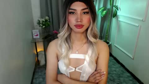 zelainalovetocum online show from February 8, 1:11 am