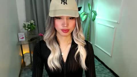 zelainalovetocum online show from February 11, 1:10 am