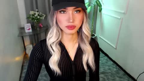 zelainalovetocum online show from February 27, 2:32 pm