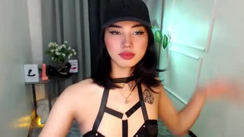 zelainalovetocum online show from March 7, 1:32 pm