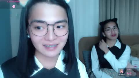 im your lovely zhaviabigcock here online show from April 16, 2:12 am