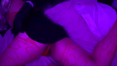 zonrondon online show from November 16, 1:54 pm