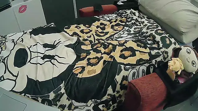 CristinaTrav online show from November 14, 6:05 pm